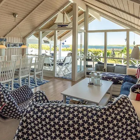Three-bedroom Holiday In *